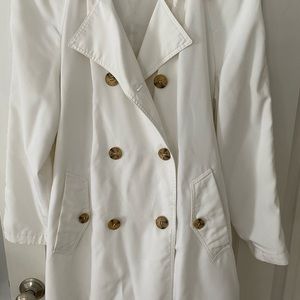 Women’s London Fog rain coat white xl like new